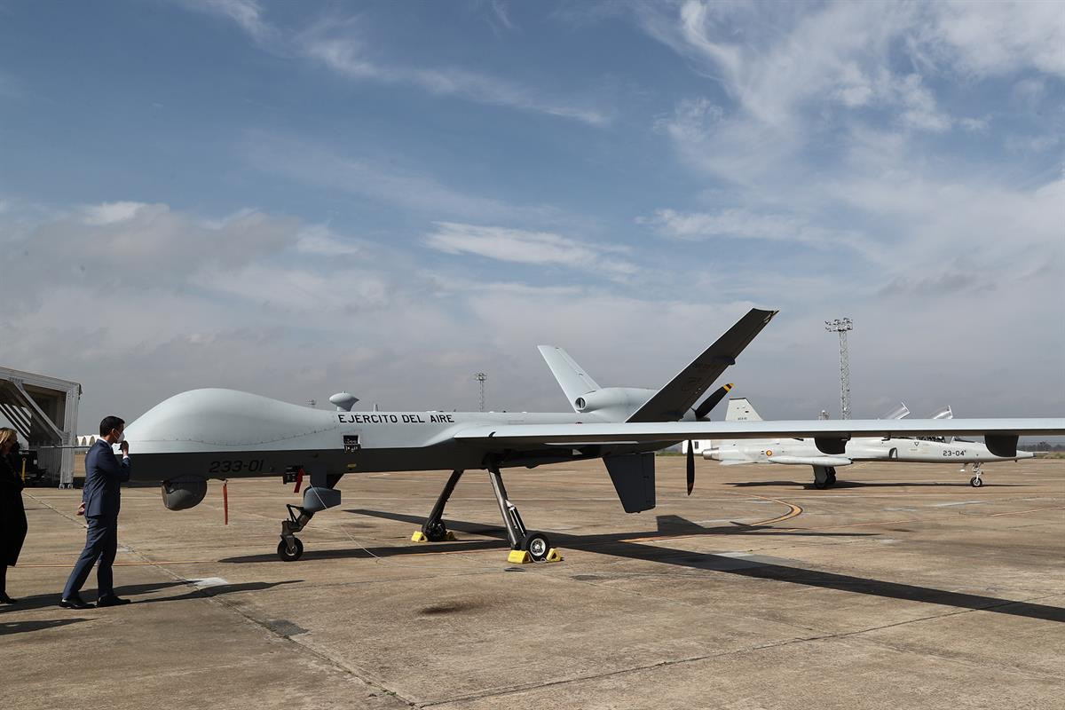 Sánchez Conoce Los Nuevos RPAS Predator B Del Ejército Del Aire