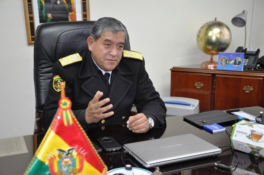Almirante Yamil Borda Sosa, comandante en jefe de las Fuerzas Armadas bolivianas. Foto: Ministerio de Defensa de Bolivia.