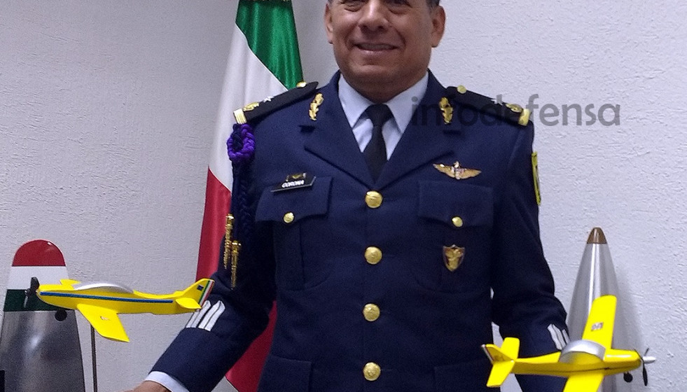 El general de Grupo Julián Martin Corona Rincón.