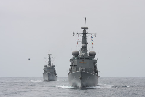 Fragatas multipropósito clase M FF 18 Almirante Riveros y FF 15 Almirante Blanco Foto Armada de Chile