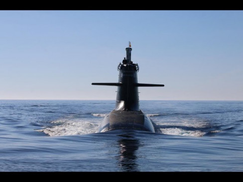 La última prueba de mar del submarino S-81 antes de la entrega a la Armada