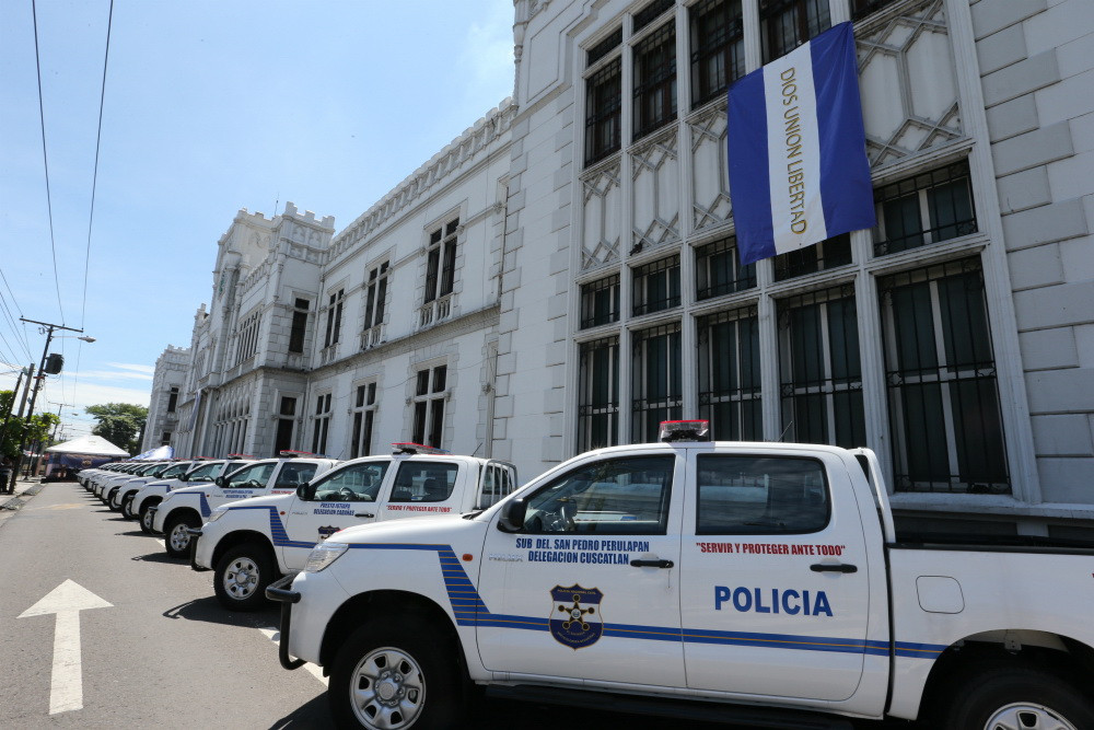 La Policía de El Salvador adquiere 38 nuevos coches patrulla de la ...