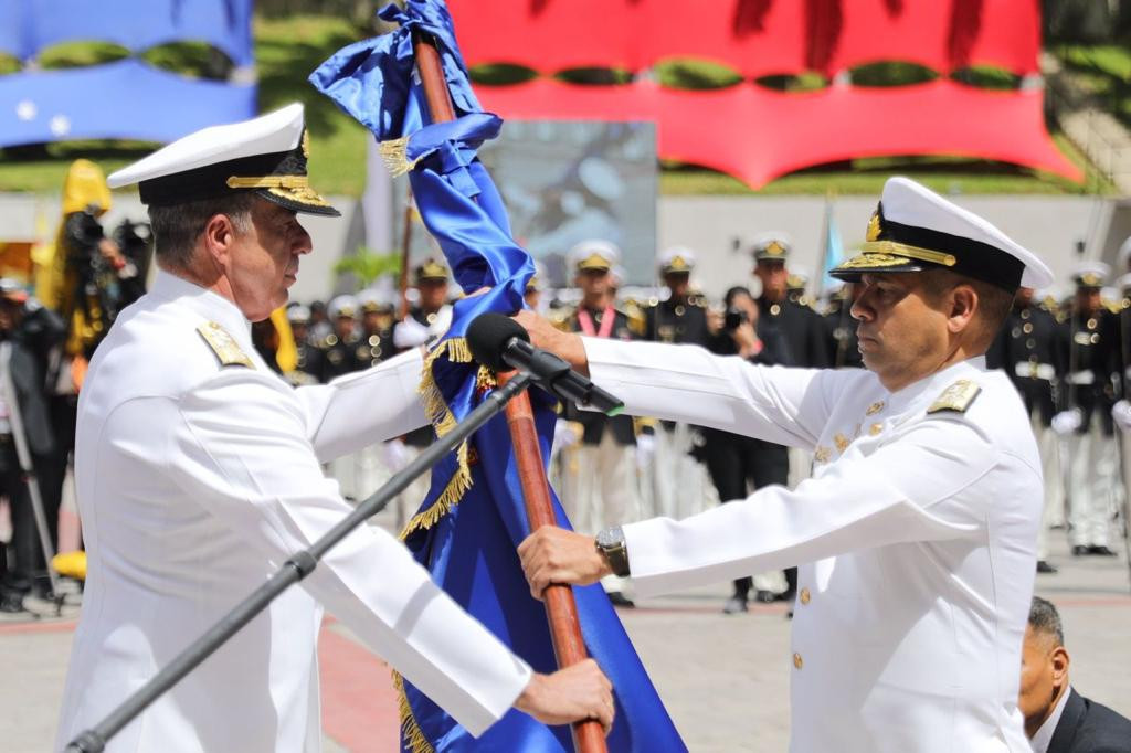 El Comandante De La Armada De Venezuela Asiste Al Desfile Naval En ...