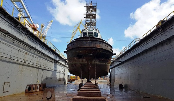 Dique flotante D del astillero Damen Shiprepair Curaçao. Foto: Damen.