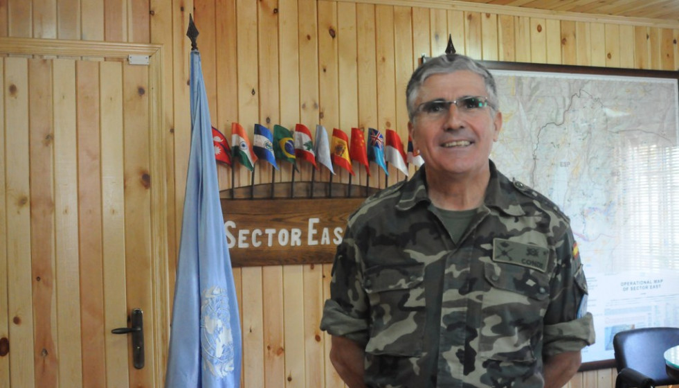 El general Conde en la misión española en el Líbano