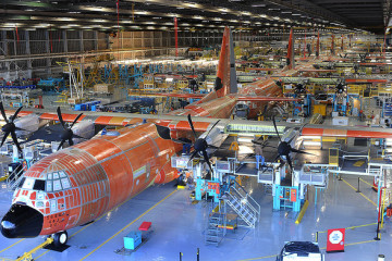 Línea de montaje de aviones C-130J. Foto: Lockheed Martin