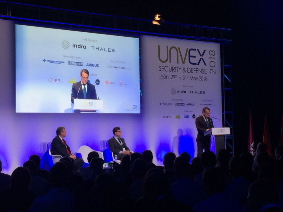 Spain´s Secretary of State for Defense, Agustín Conde, at UNVEX´s Inauguration. Image: Infodefensa.com