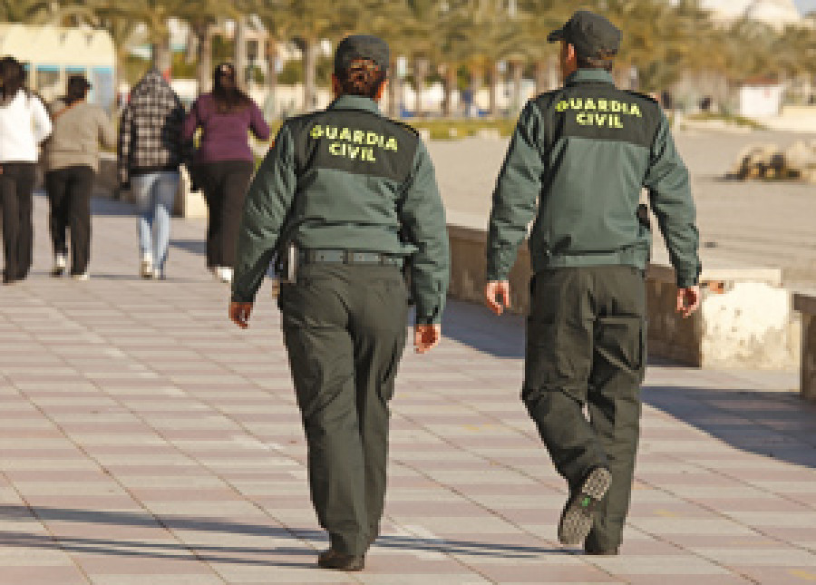 PORTAGUANTES VERTICAL POLICIA, GUARDIA CIVIL, EJERCITO - Militar Extrem