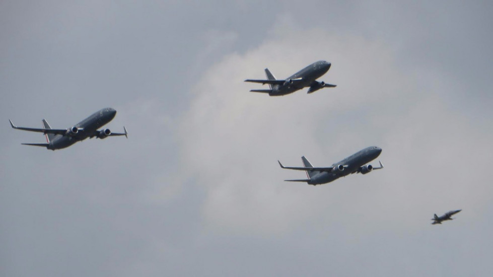 Formación de aviones Boeing 737 de la Fuerza Aérea Mexicana. Foto: JAQC.