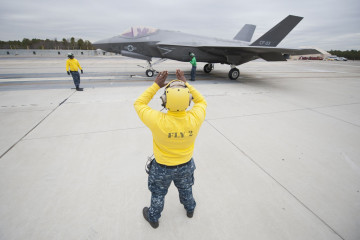 Avión de combate F-35B durante unas pruebas. Foto: Lockheed Martin