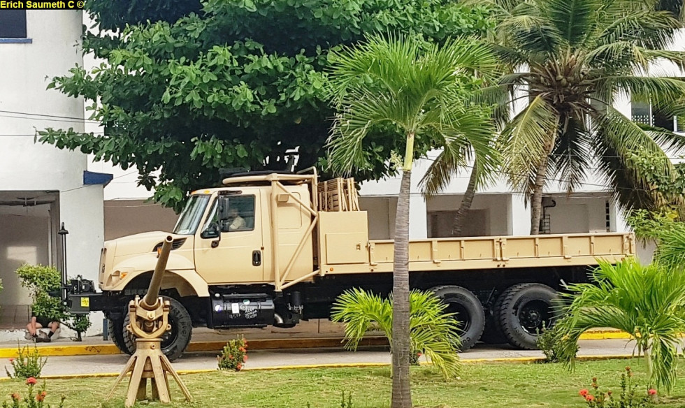 Un 7000MV en la Base Naval. Foto: Erich Saumeth Cadavid.