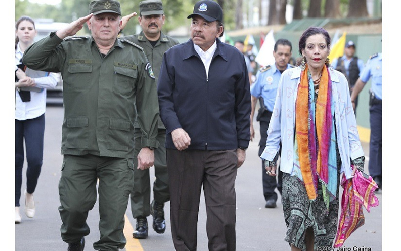 El general Julio Avilés y el presidente Daniel Ortega durante el 41o aniversario del Ejército de Nicaragua. Foto: Ejército de Nicaragua