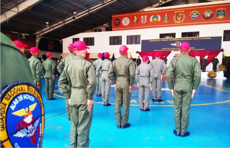 Graduación de los nuevos pilotos y técnicos en mantenimiento. Foto: Guardia Nacional de Venezuela