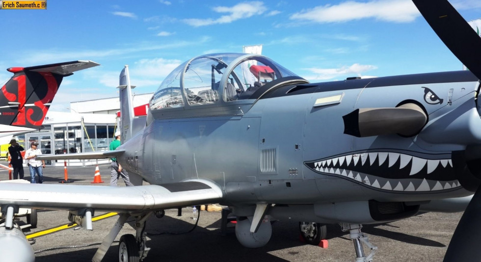 Avión Texan durante su exhibición en Colombia. Fotos: Infodefensa.com