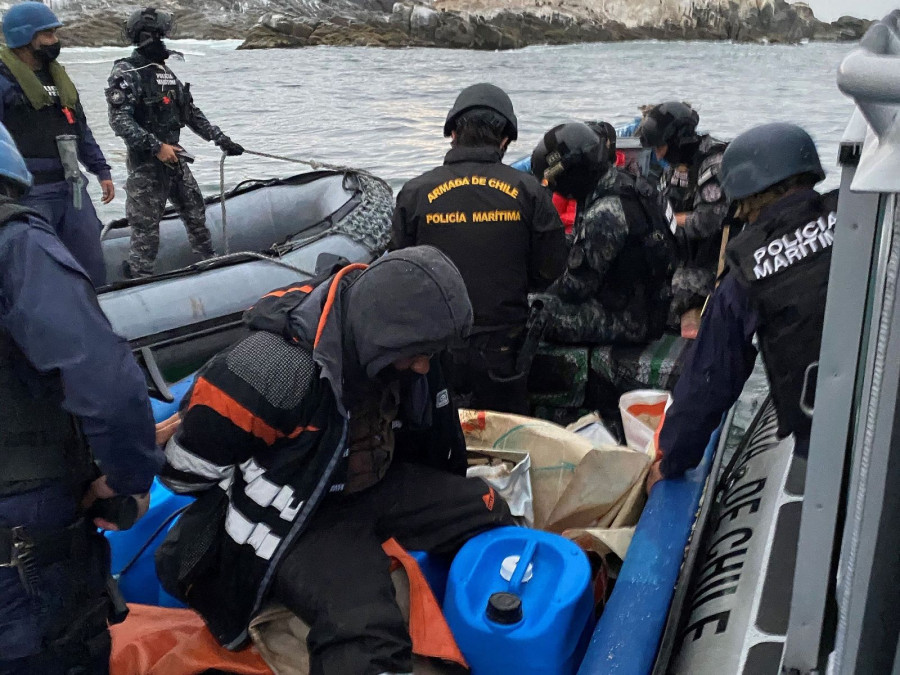 En la operación participaron 40 efectivos, tres unidades de superficie y el GRI de la Cuarta Zona Naval. Foto: Armada de Chile