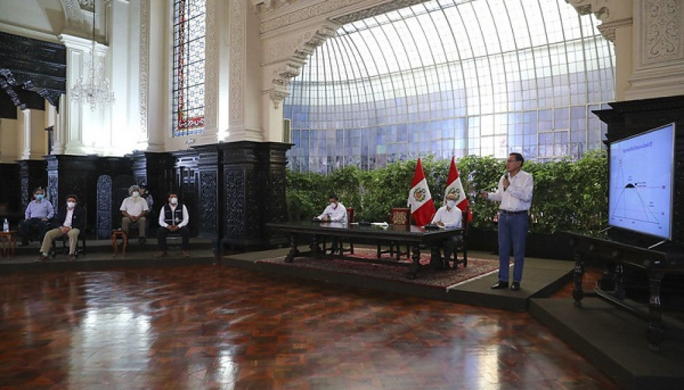 El presidente Martín Vizcarra explica la evolución del brote del Covid-19. Foto: Presidencia del Perú