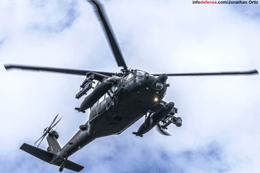 Helicóptero AH-60L. Fotos: Jonathan Ortiz