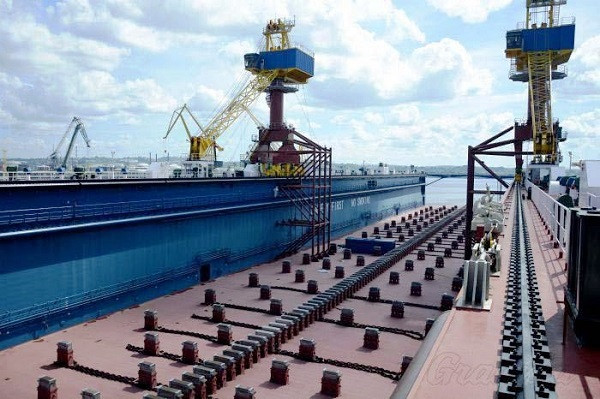 Vista del área interior del nuevo dique flotante del astillero cubano CDC. Foto: Ricardo López HeviaGranma.