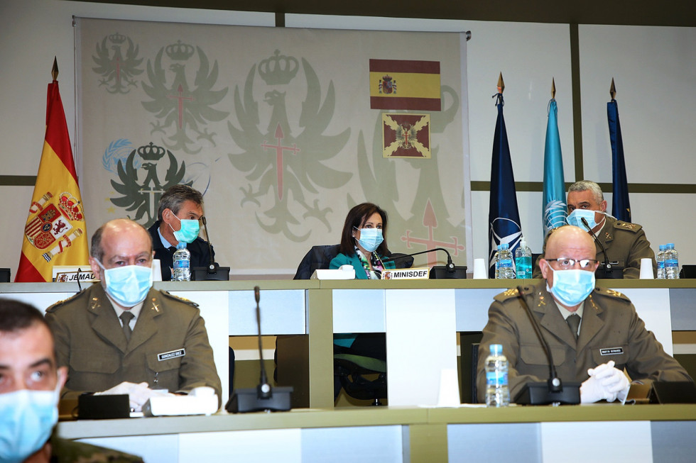 Visita de Robles esta semana al Mando Componente Terrestre de la operación Balmis. Foto: Ministerio de Defensa