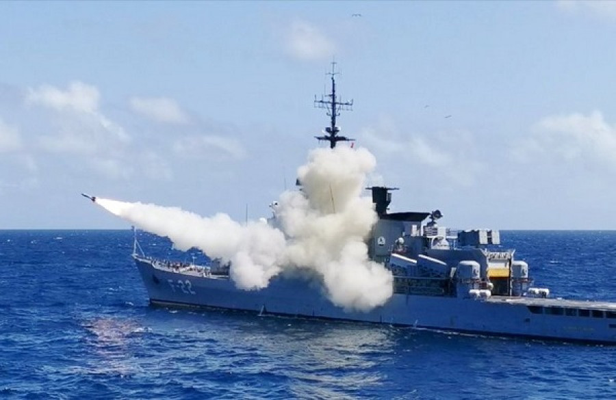 Lanzamiento del misil Otomat desde la fragata Almirante Brion. Foto: Armada de Venezuela.