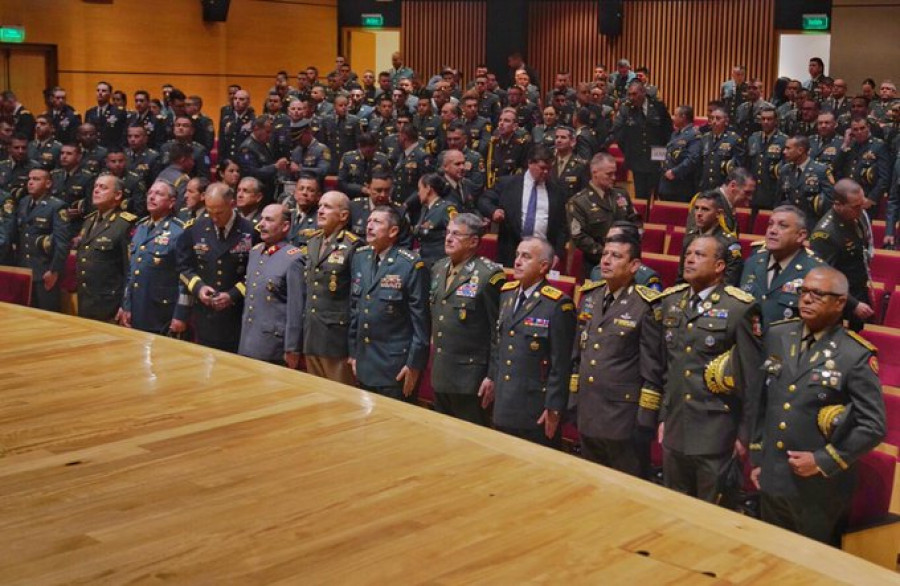 Inauguración de la conferencia de ejércitos americanos. Foto Ejército Nacional de Colombia.