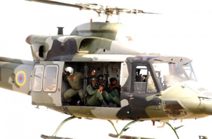 Bell 412EP Comandos IM Armada Ven