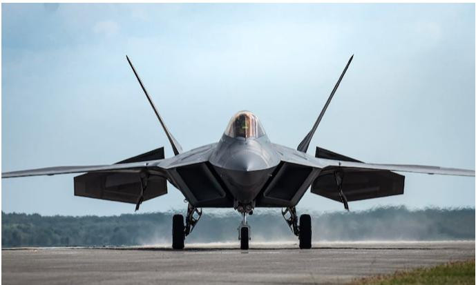 Avión F-22. Foto: Comando de Combate Aéreo USAF