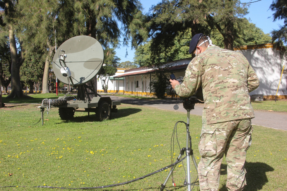 Ejercicio satelital comunicaciones [EA]