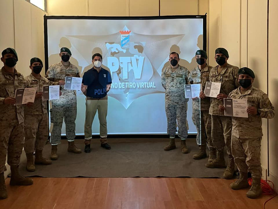 Curso de capacitaciu00f3n para uso y funcionamiento de polu00edgono de tiro viertual de Famae foto Eju00e9rcito de Chile 002