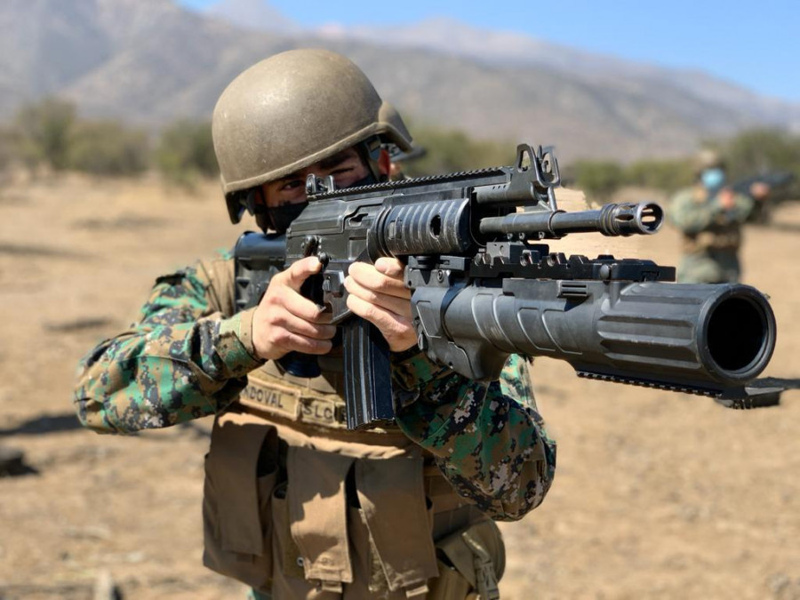 IWI Galil ACE 22 con lanzagranadas de 40 mm foto Ejército de Chile