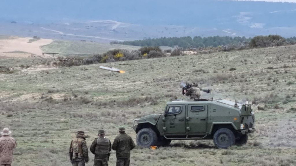 ​El Ejército español efectúa su primer disparo con el misil Spike LR2