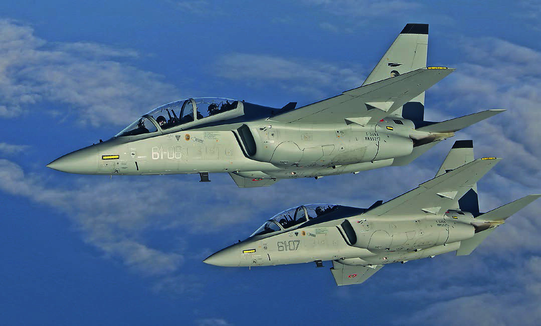 Brasil evalúa el avión M-346 de Leonardo como opción para complementar su flota Gripen