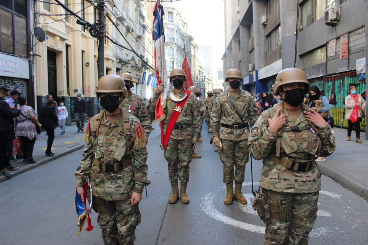 Regimiento Maipo en la calle Prat de Valparau00edso Foto Eju00e9rcito de Chile