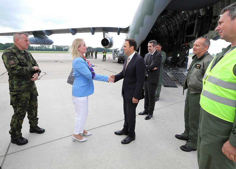 Pardubický deník   Prezentace letounu EMBRAER KC 390   fotogalerie2 11