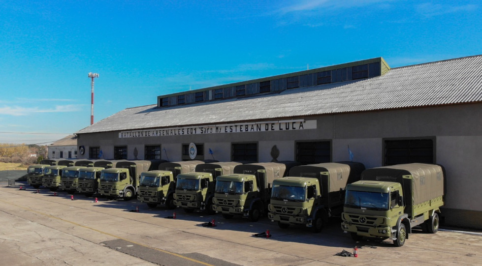 Camion 4x4 ejército argentino Mercedes Benz Atego 1726 16 06 22 [mindef] 2