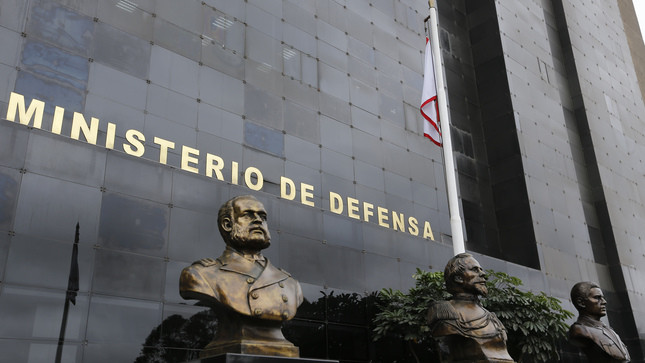 Ministerio de defensa perú