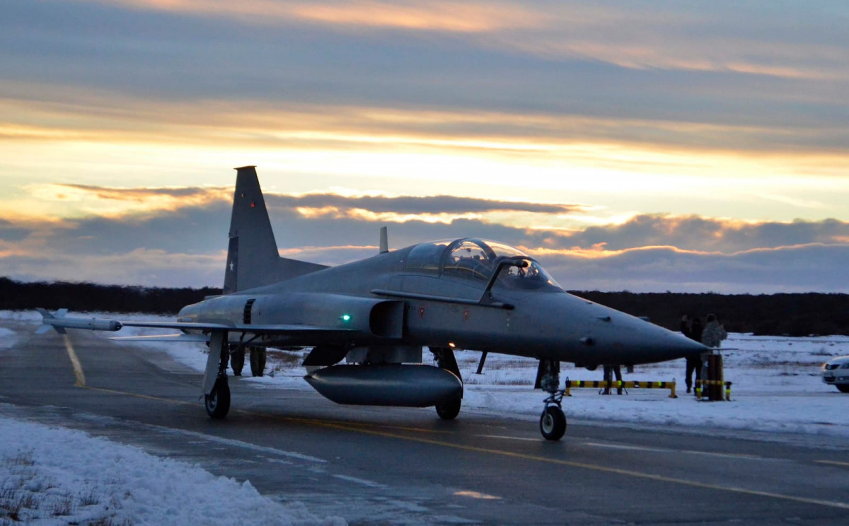 Caza Northrop Grumman F 5 F Tigre III del Grupo de Aviación 12 operando en la base aérea Chabunco Foto Ministerio de Defensa Nacional de Chile