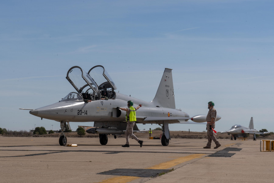 Caza f5 campana de tiro ejercito del aire I