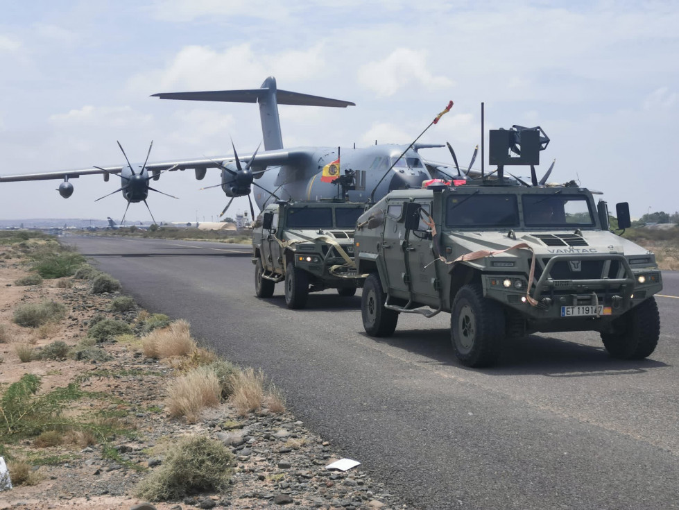 Avion a400m y vehiculos sudan