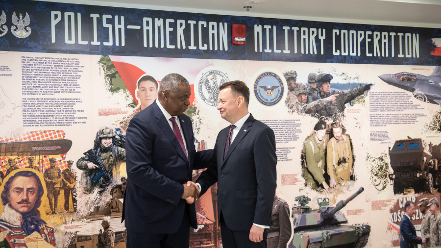 El secretario de Estado de Defensa de EEUU, Lloyd Austin, con su homólogo polaco, Mariusz Blaszczak. Foto Ministerio de Defensa de Polonia