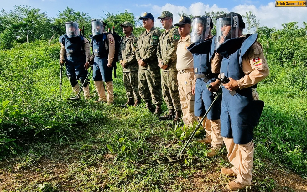 Desminado Humanitario 2. Foto Infodefensa