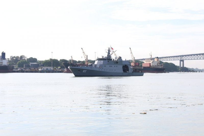 OPV 82 Comandante Toro en Puerto Balboa Foto Armada de Chile