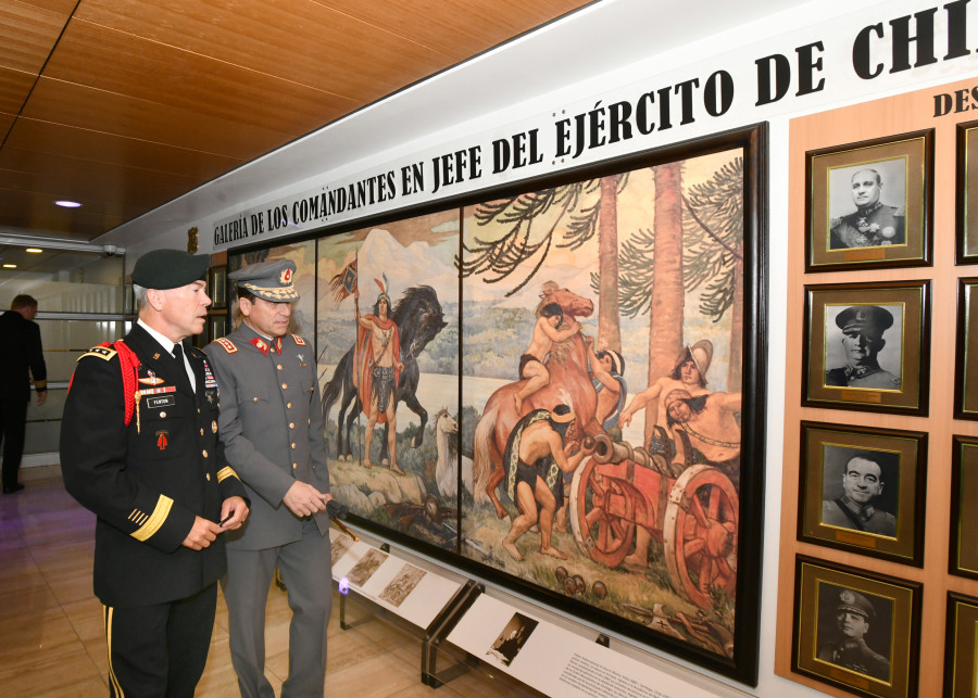 Visita comandante general Fenton Foto Ejército de Chile