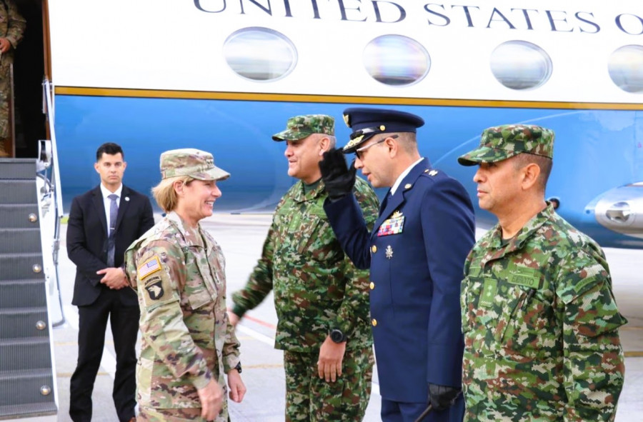 Laura Richardson en Colombia. Foto FAC