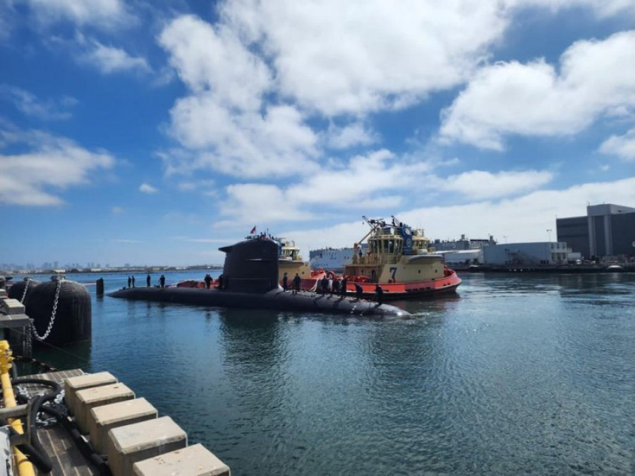 El submarino General Carrera en uno de los muelles de la base naval Point Loma de Estados Unidos Foto Armada de Chile