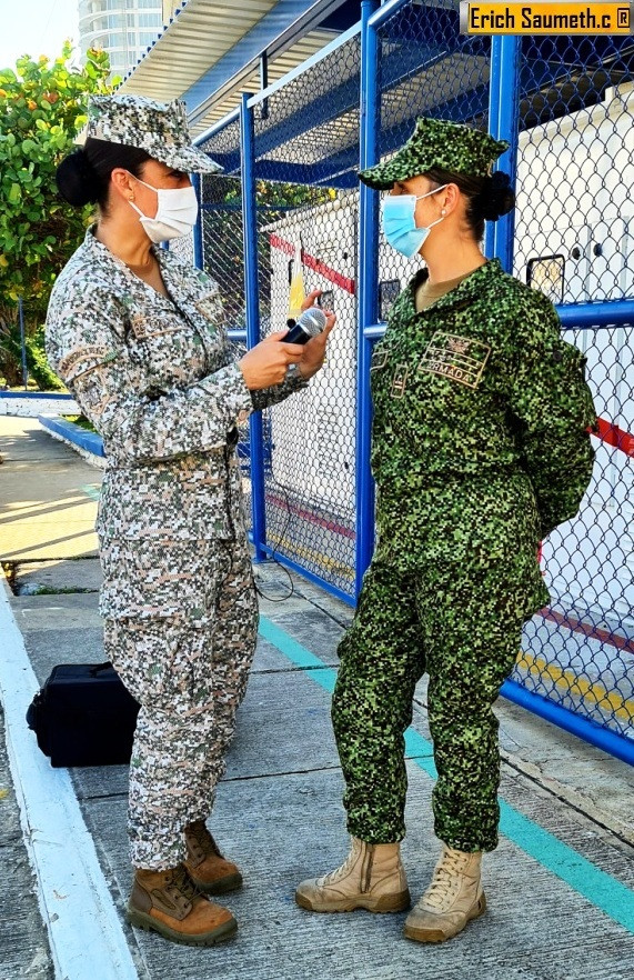 Reclutamiento mujeres ARC. Foto Infodefensa.com