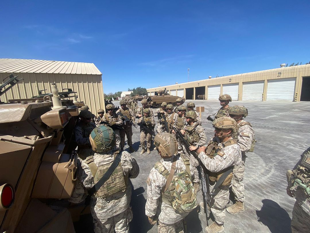 Los alumnos conocen las características del Marder 1A3 de la 2 Brigada Acorazada Cazadores Foto Escuela de Infantería del Ejército de Chile