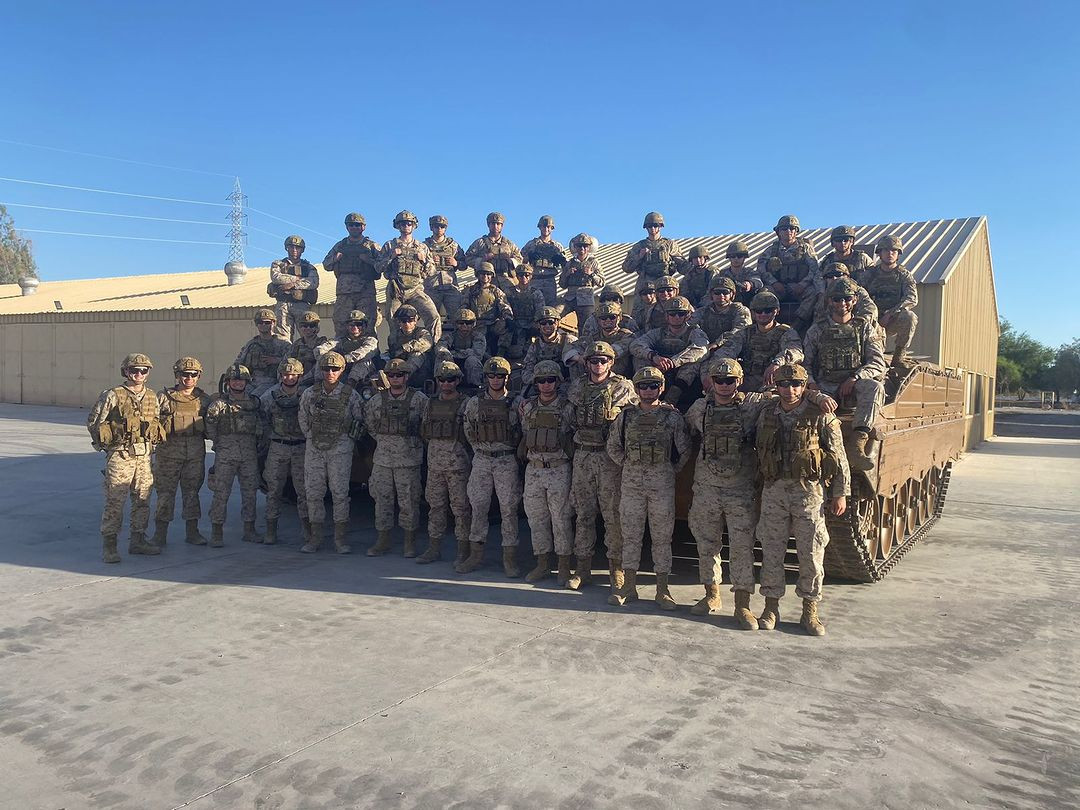 El curso básico de Oficiales de Armas 2023  junto a carros Marder 1A3 de  la 2 Brigada Acorazada Cazadores Foto Escuela de Infantería del Ejército de Chile