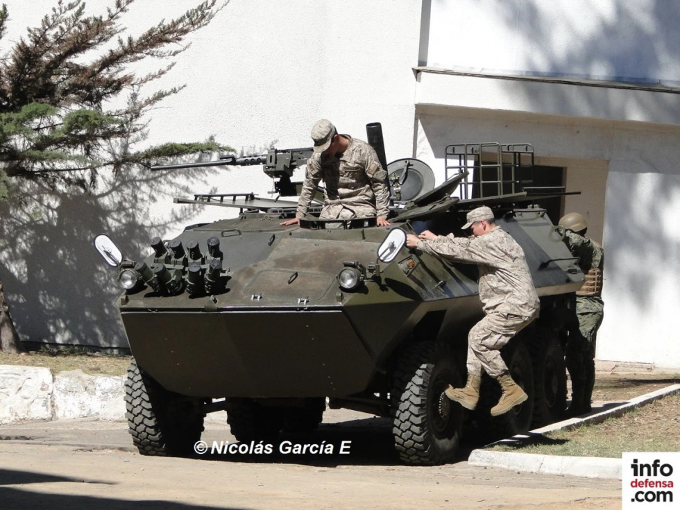 Carro Mowag Piraña 6x6 del Regimiento de Infantería N1 Buin Foto Nicolás García