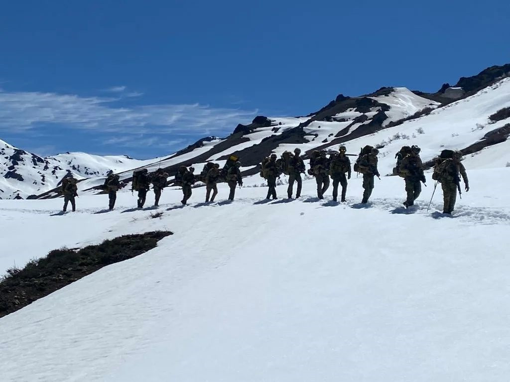 Ejercicio de montaña estival Los Barros Firma Destacamento de Montaña N17 Los Ángeles del Ejército de Chile 004